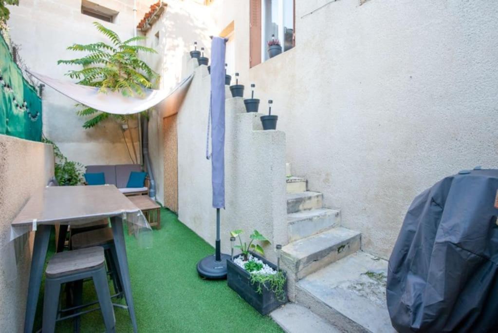 Maison de ville à proximité du centre historique Villeneuve-lès-Avignon Esterno foto